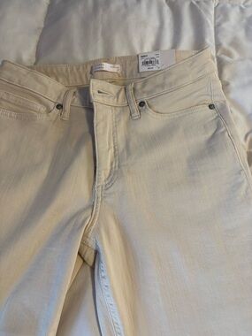 LC Lauren Conrad Cream Skinny Ankle Jeans